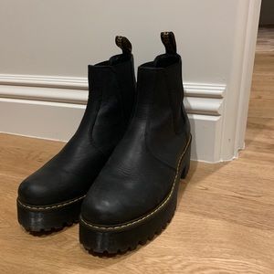 Dr. Martens Rommety Chelsea Boot